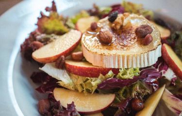 apple and brie salad